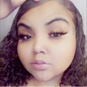 Meet your Posher, Juana